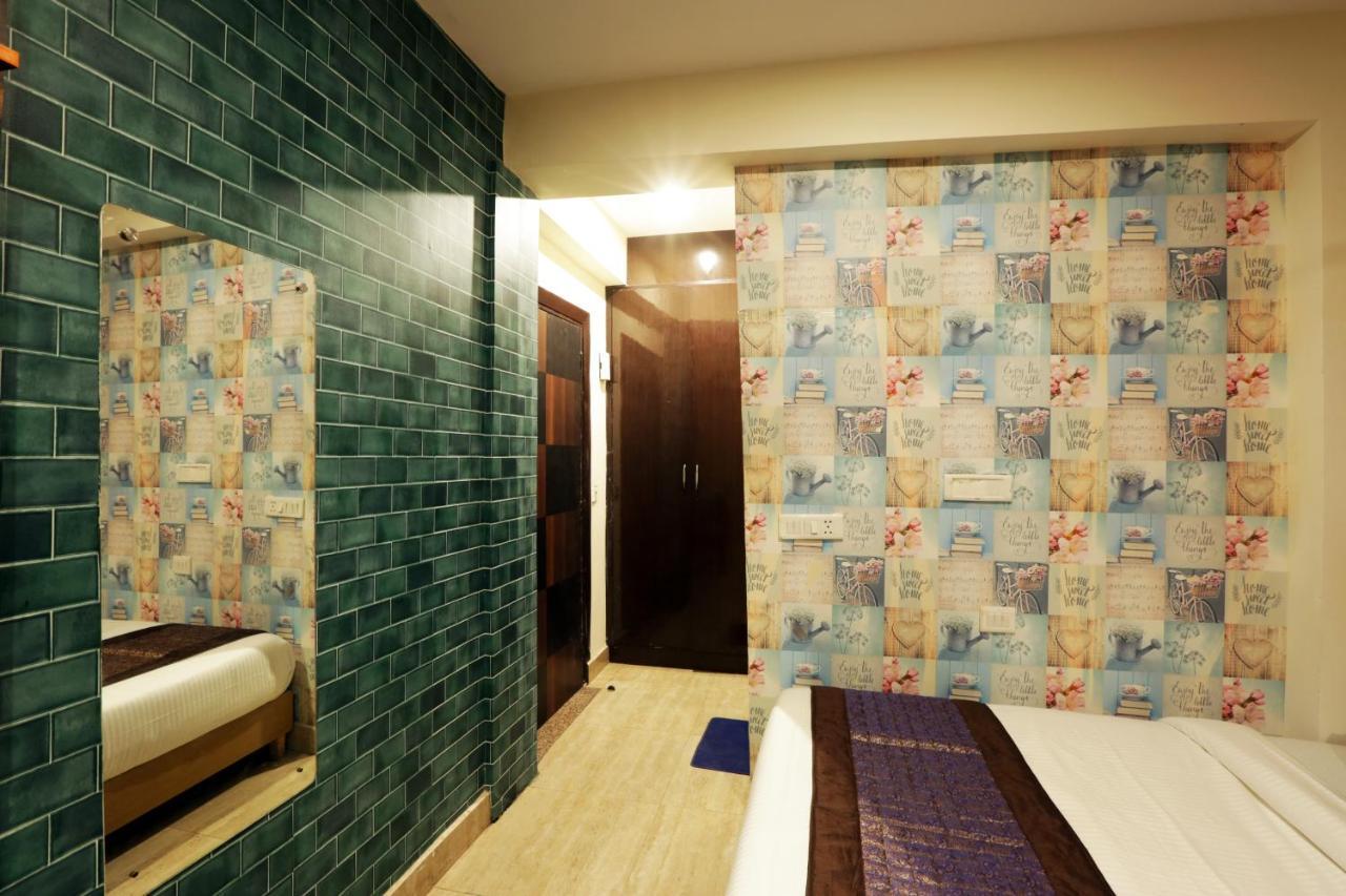 Hotel Airport Star New Delhi Exterior photo